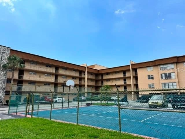 5820 CHURCH Avenue #256