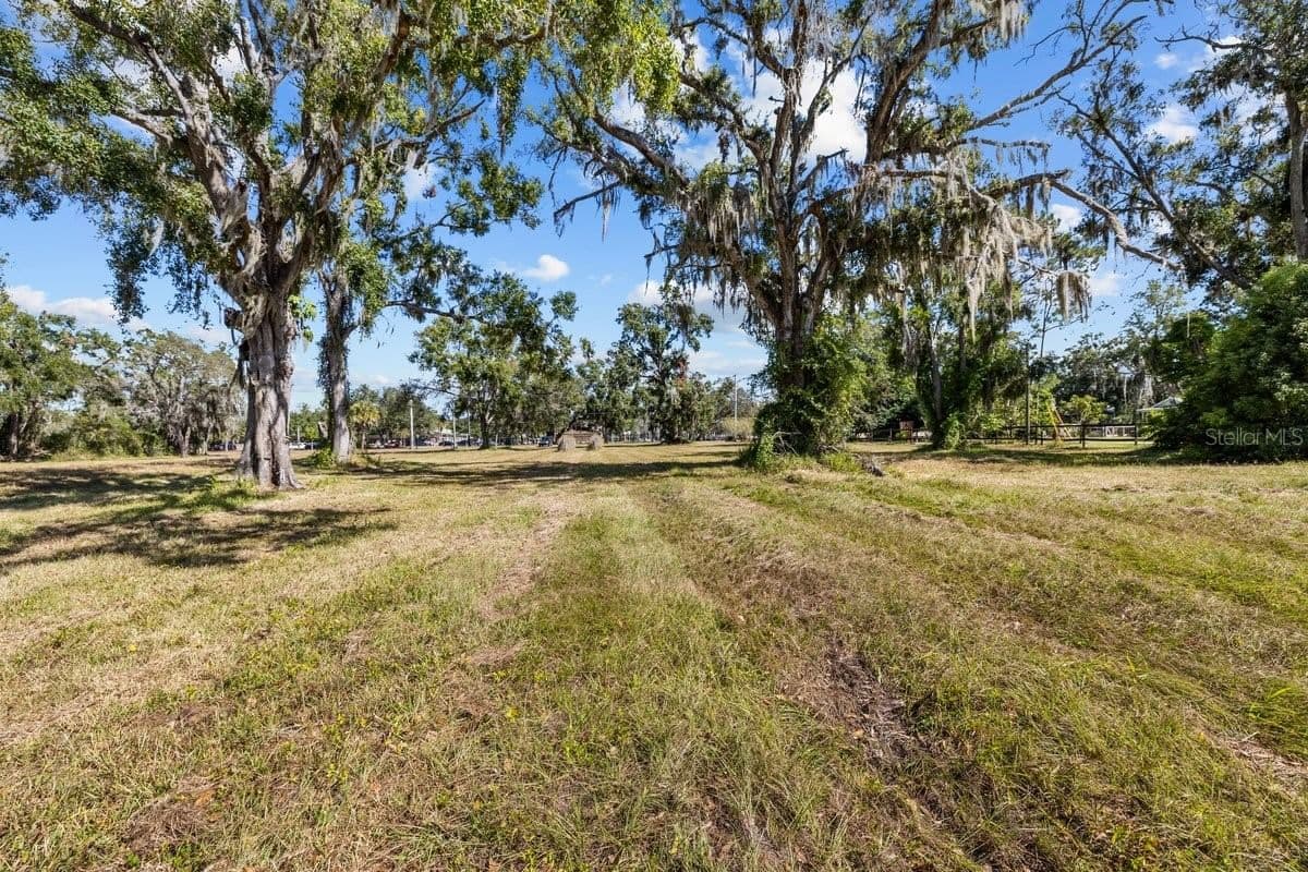 13414 LINCOLN Avenue
