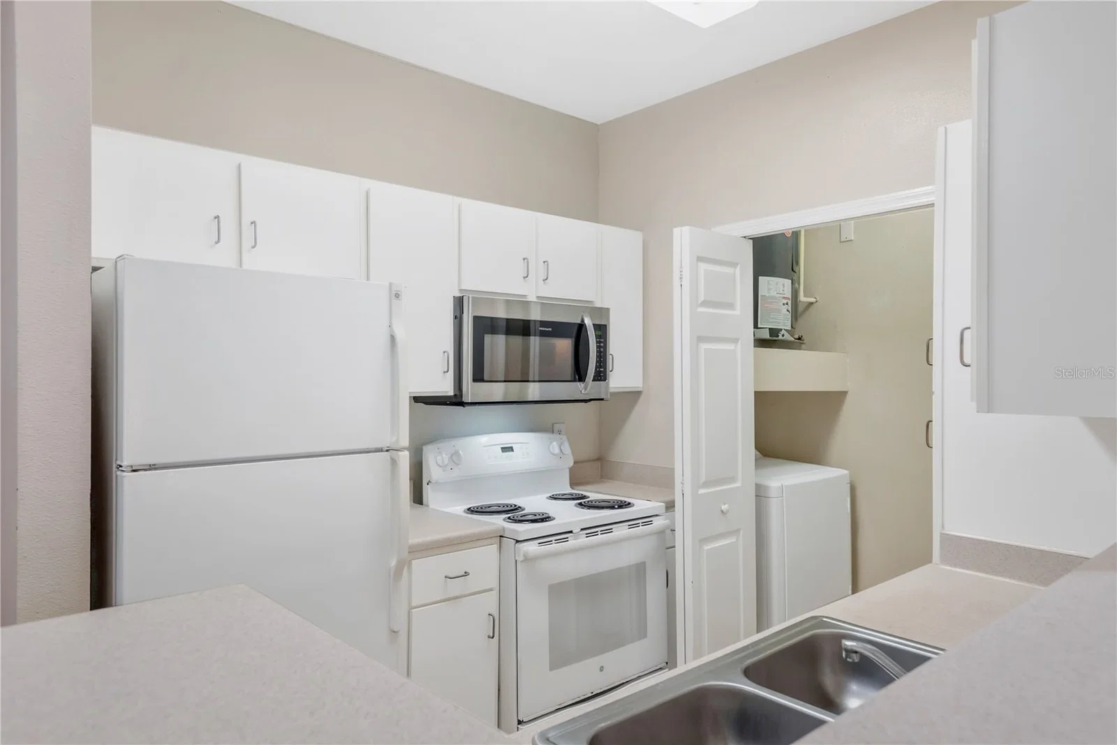 Photo 4 of 1810 PALM Avenue #5205