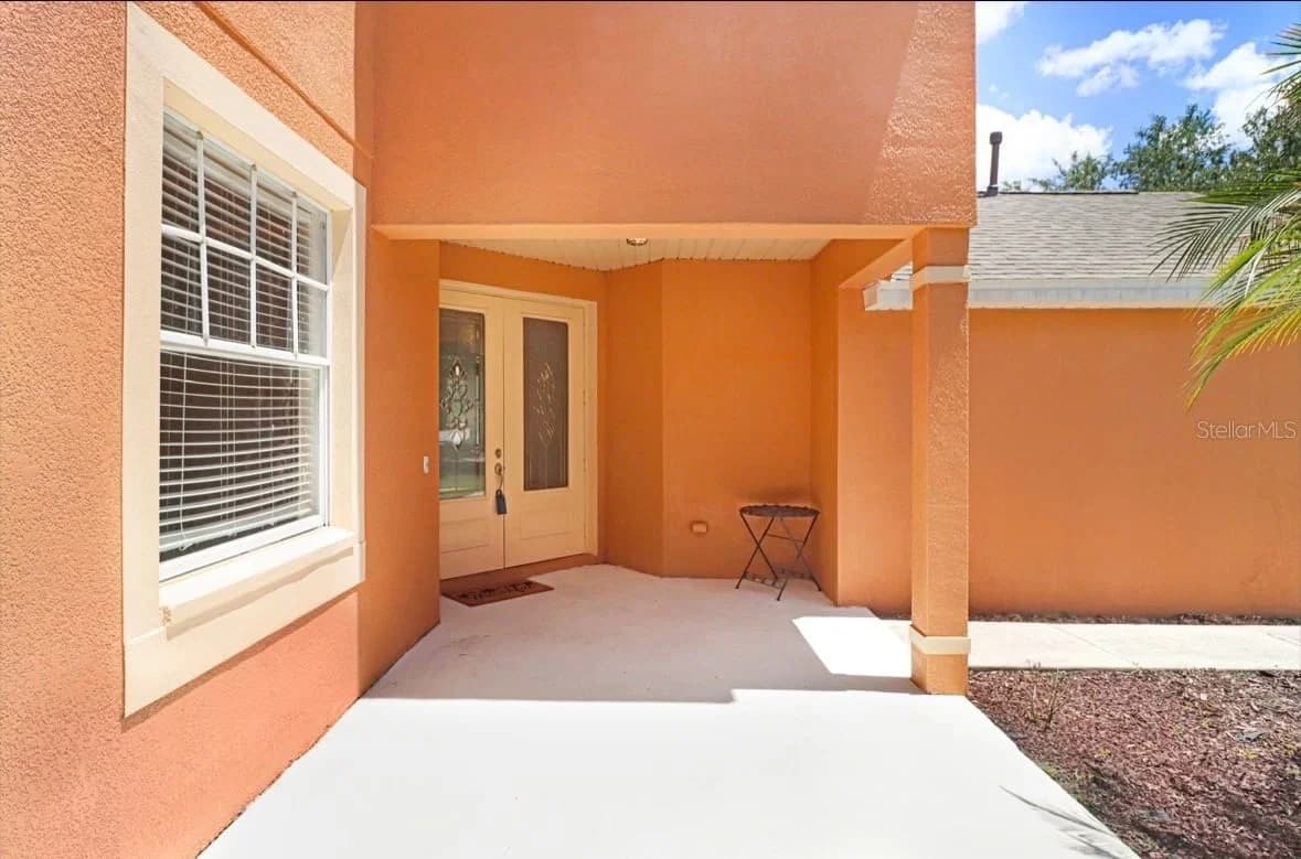 Photo 4 of 9312 LOGWOOD Court