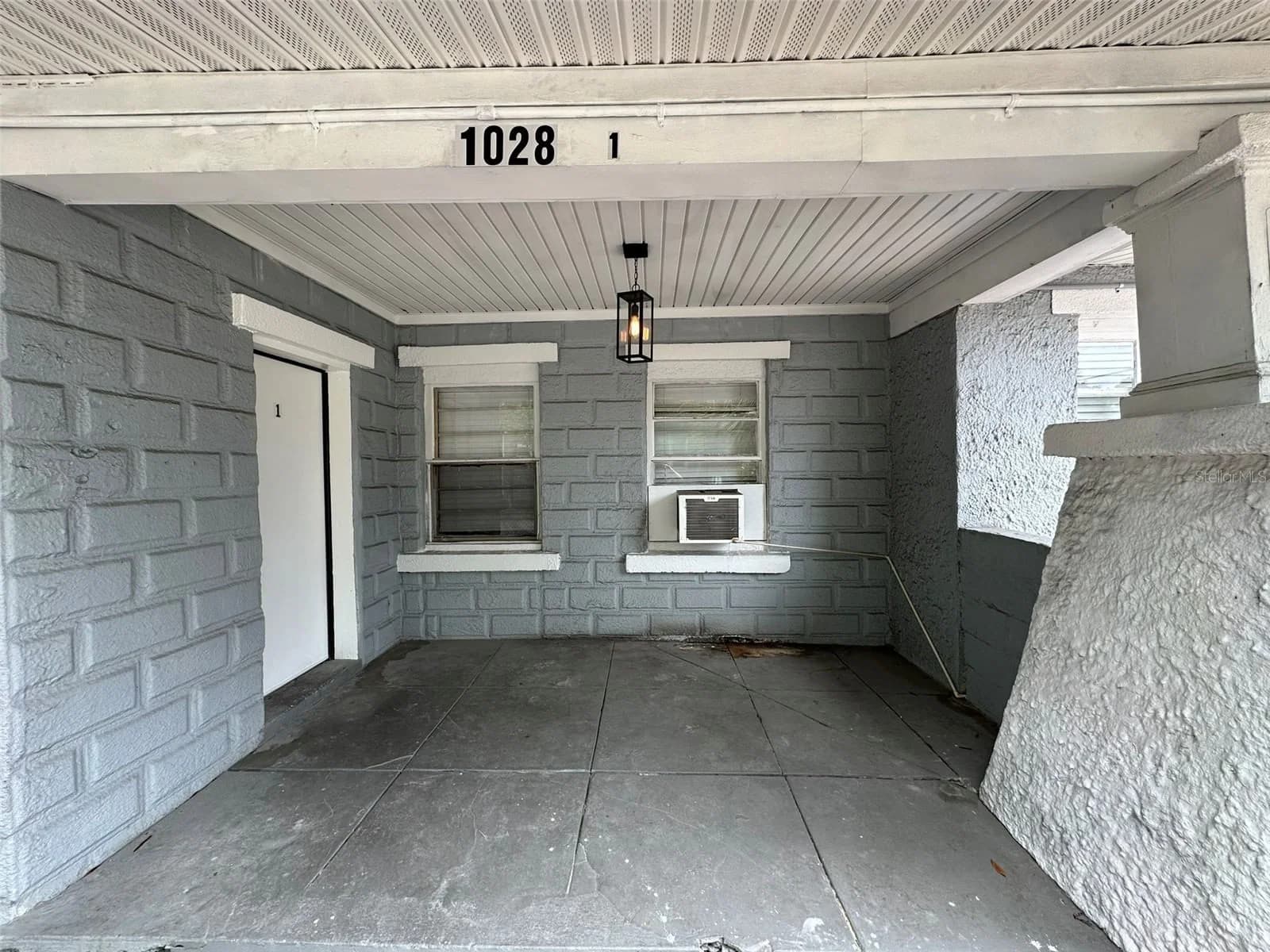 Photo 5 of 1028 E 17TH AVE