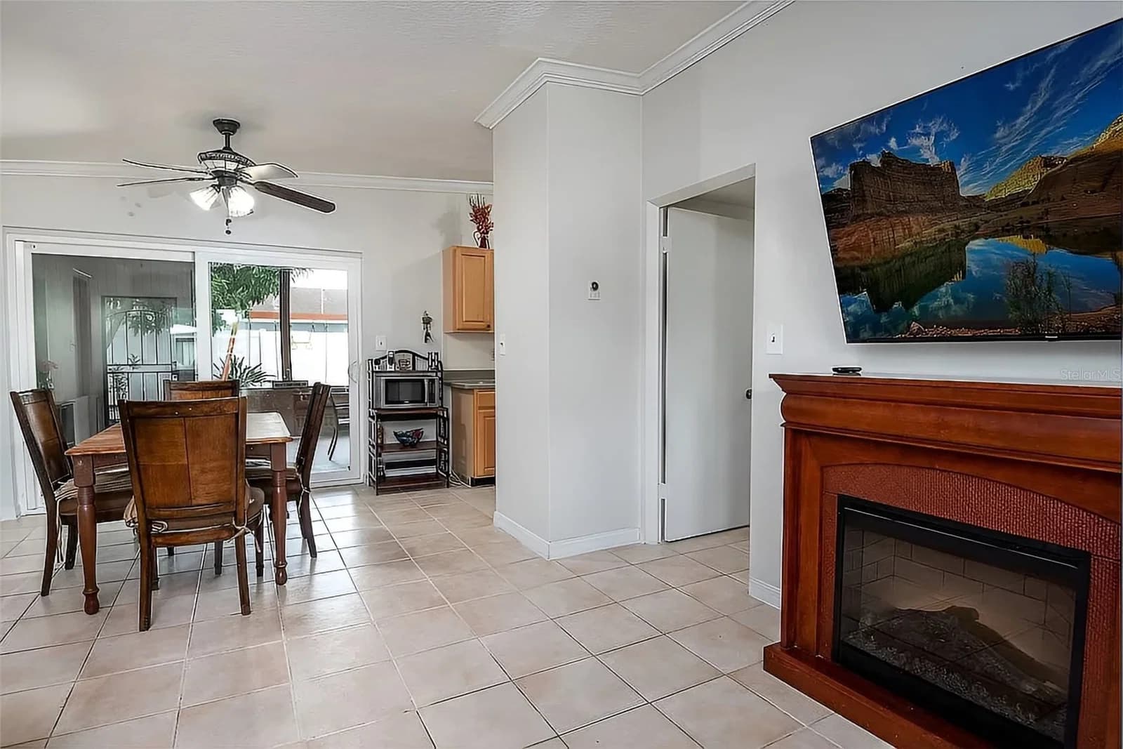 Photo 5 of 7008 TRIPOLI Way