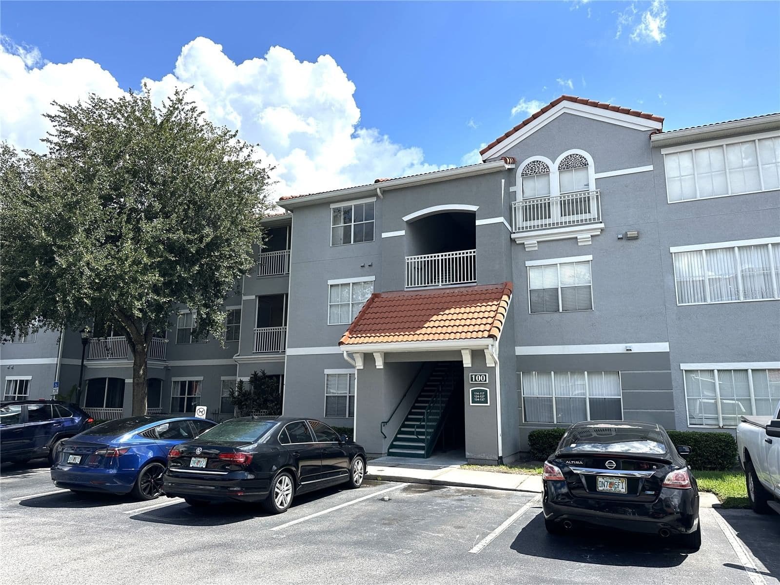 18001 RICHMOND PLACE, Tampa, FL