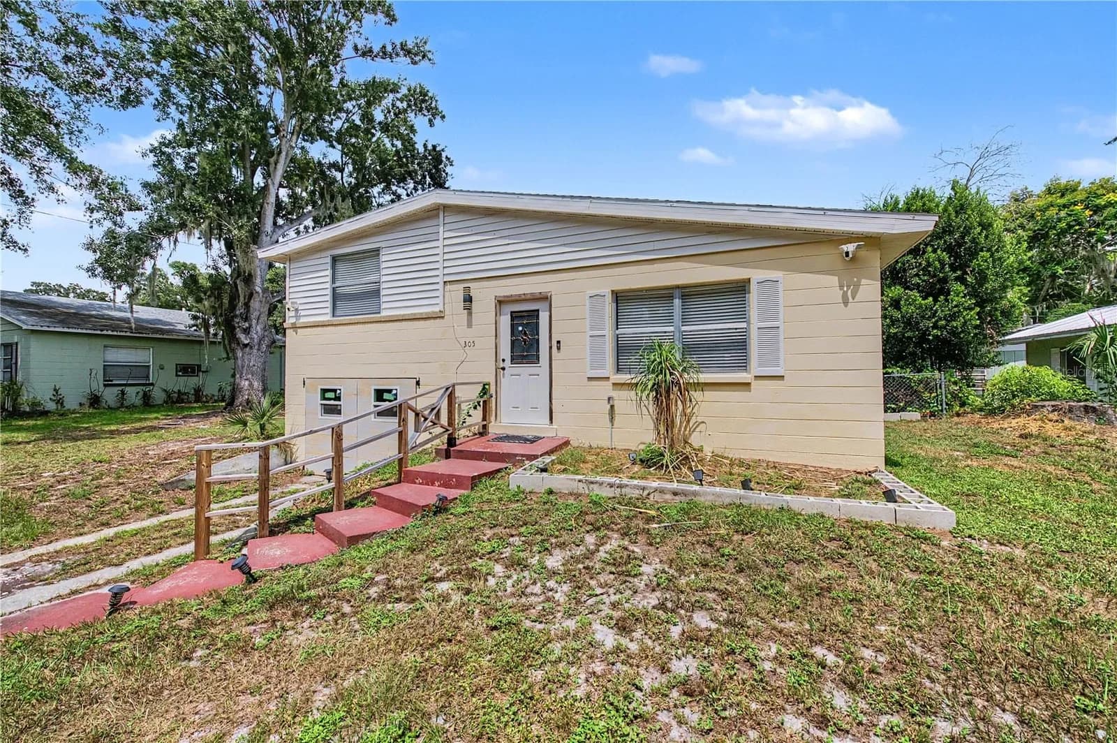 305 CORDOVA Road