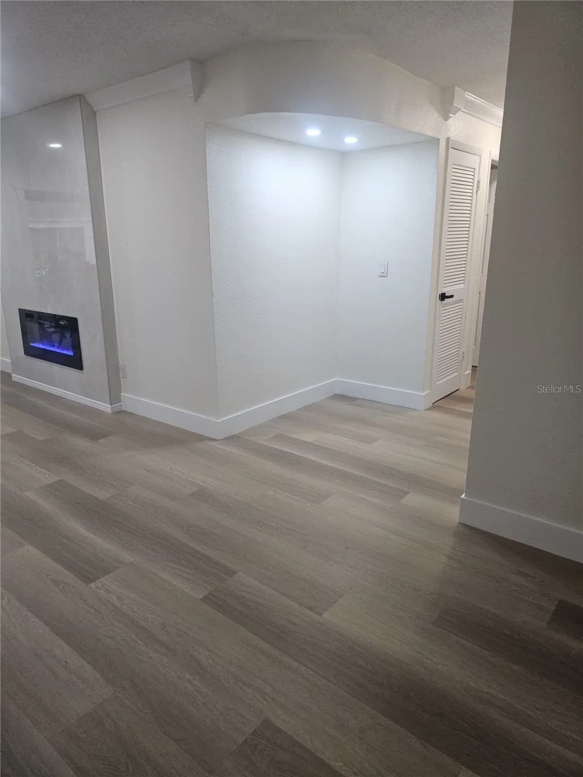 Photo 4 of 7210 MANHATTAN Avenue #1724