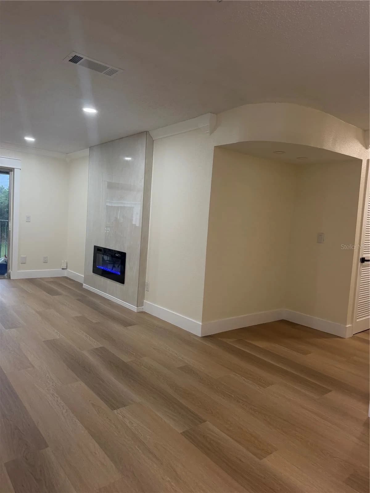 Photo 5 of 7210 MANHATTAN Avenue #1724