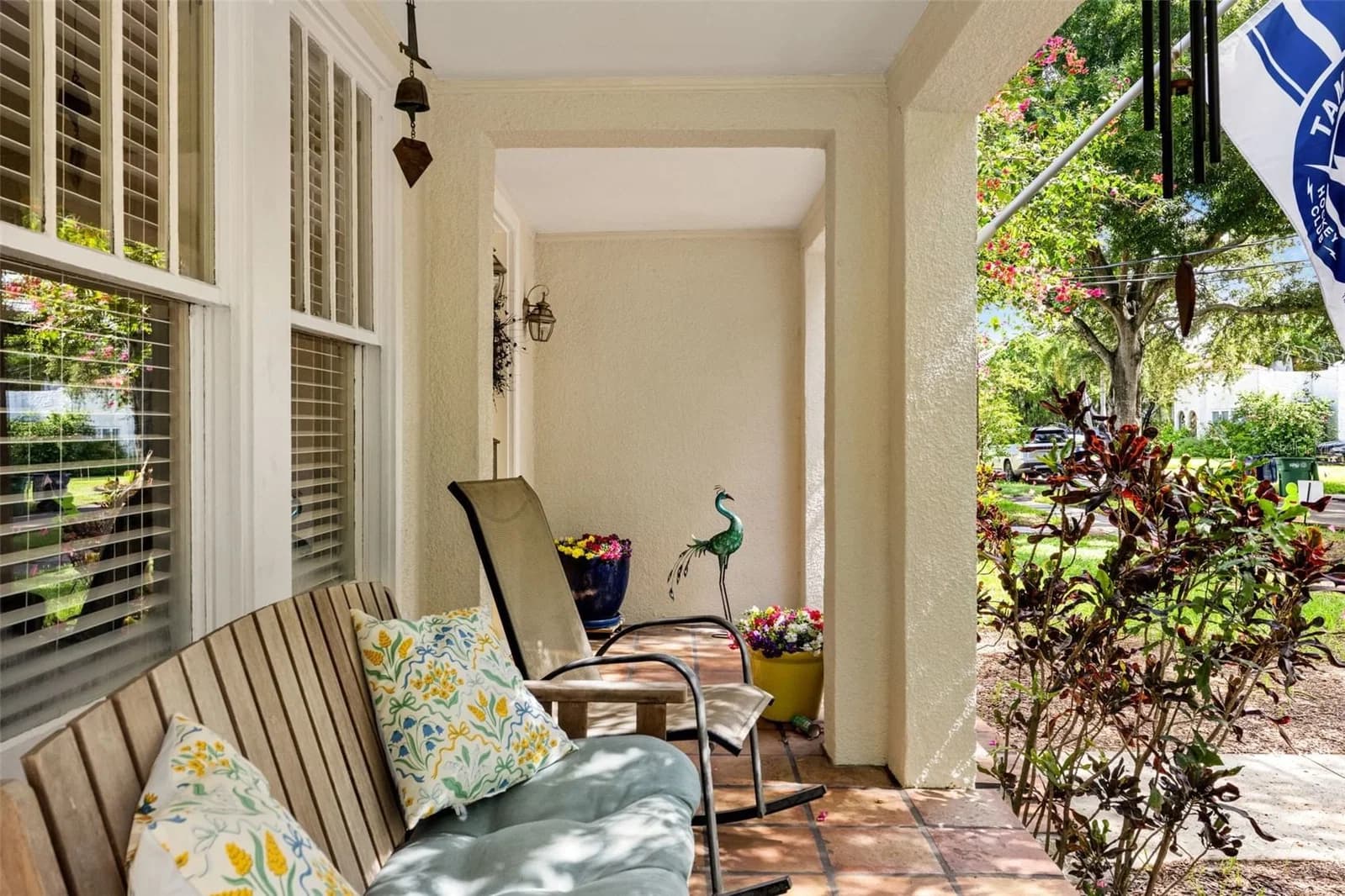 Photo 4 of 1609 ARRAWANA Avenue