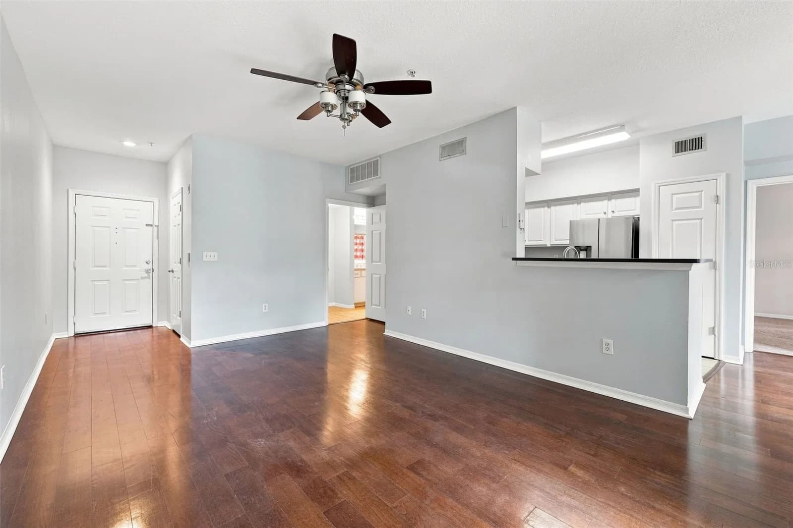 Photo 5 of 2010 PALM Avenue #14320