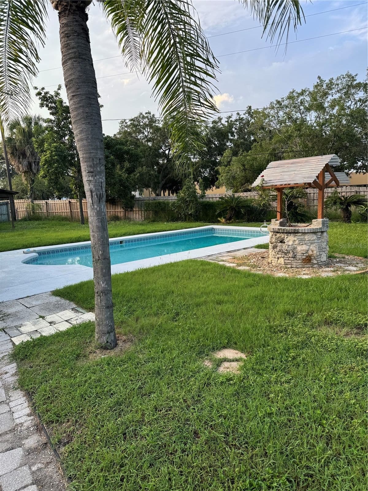 Photo 4 of 5608 GATEWAY Drive