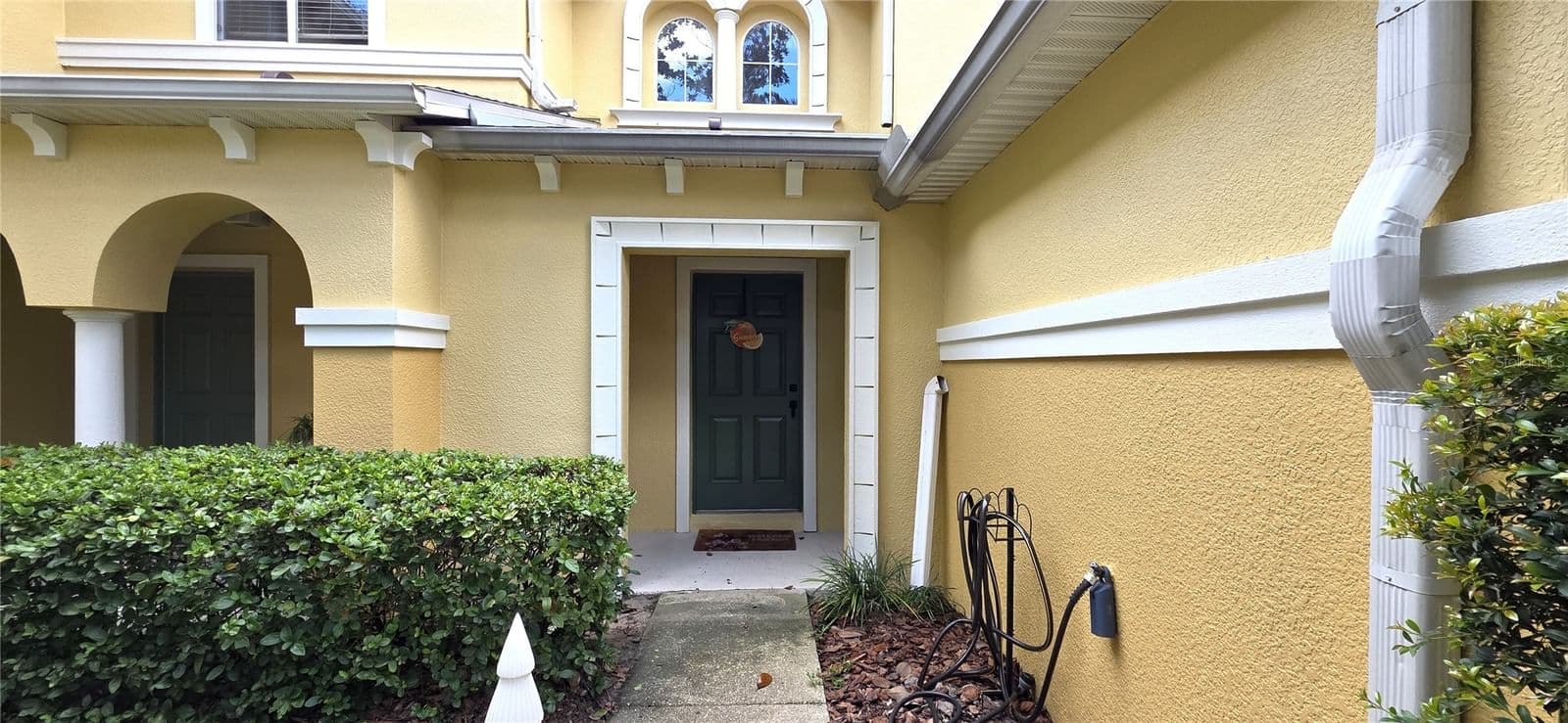 Photo 5 of 4555 LIMERICK Drive