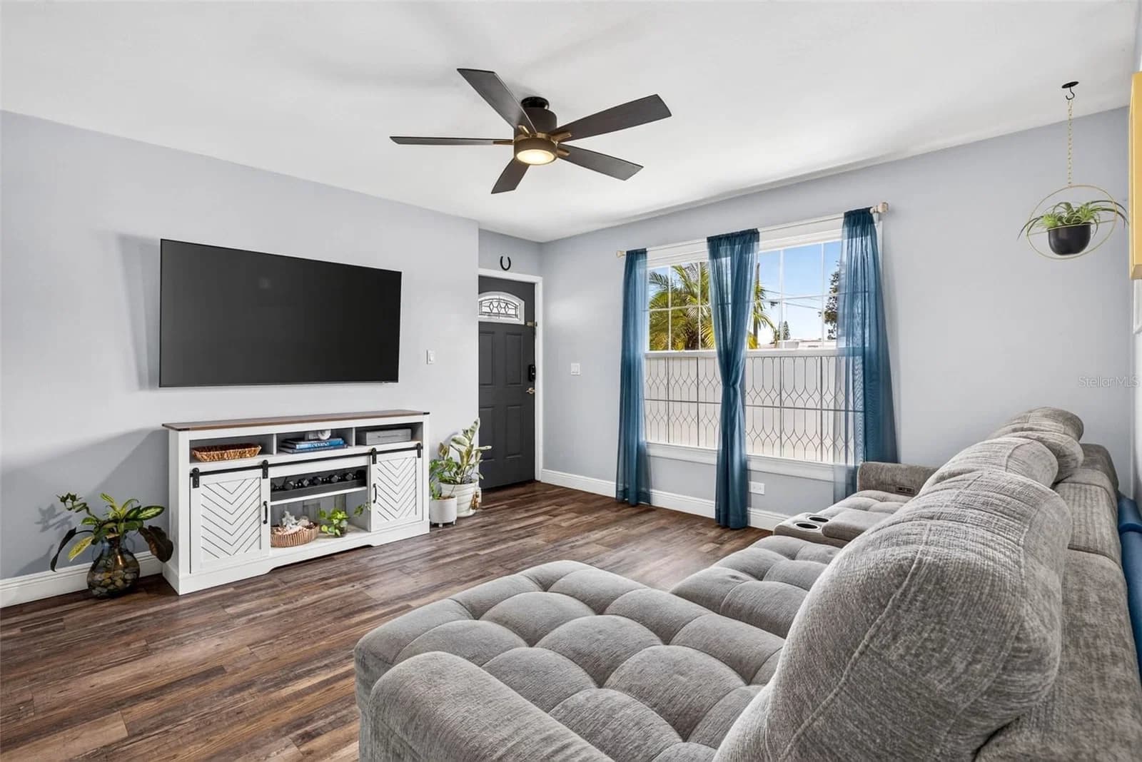 Photo 5 of 5508 WHITMORE Drive