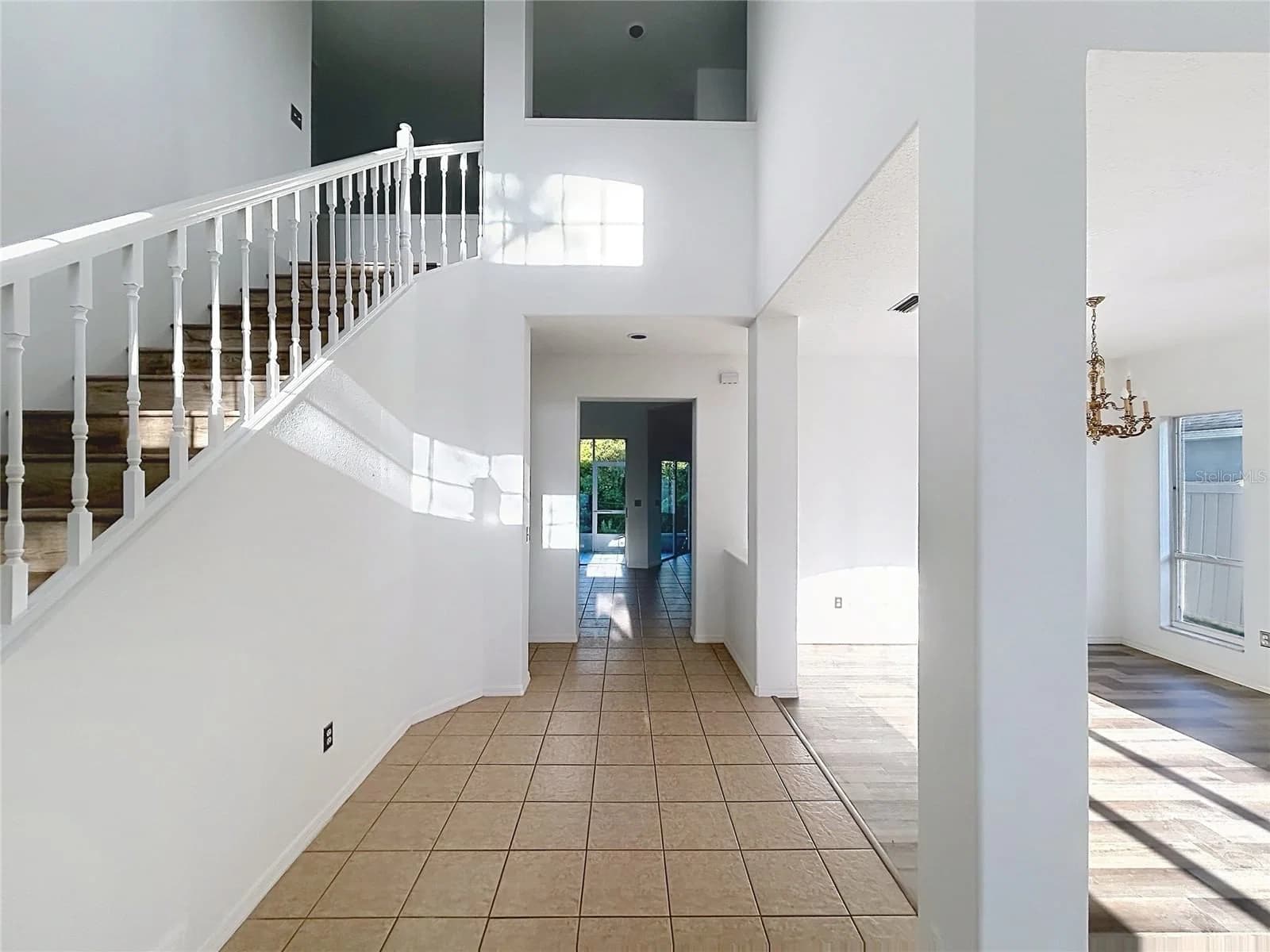 Photo 5 of 9122 ROCKROSE Drive