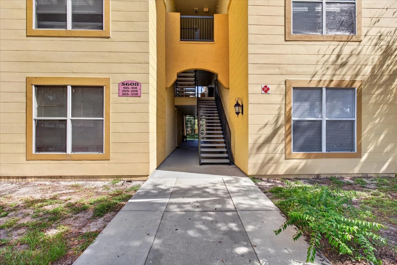 5608 PINNACLE HEIGHTS Circle #305