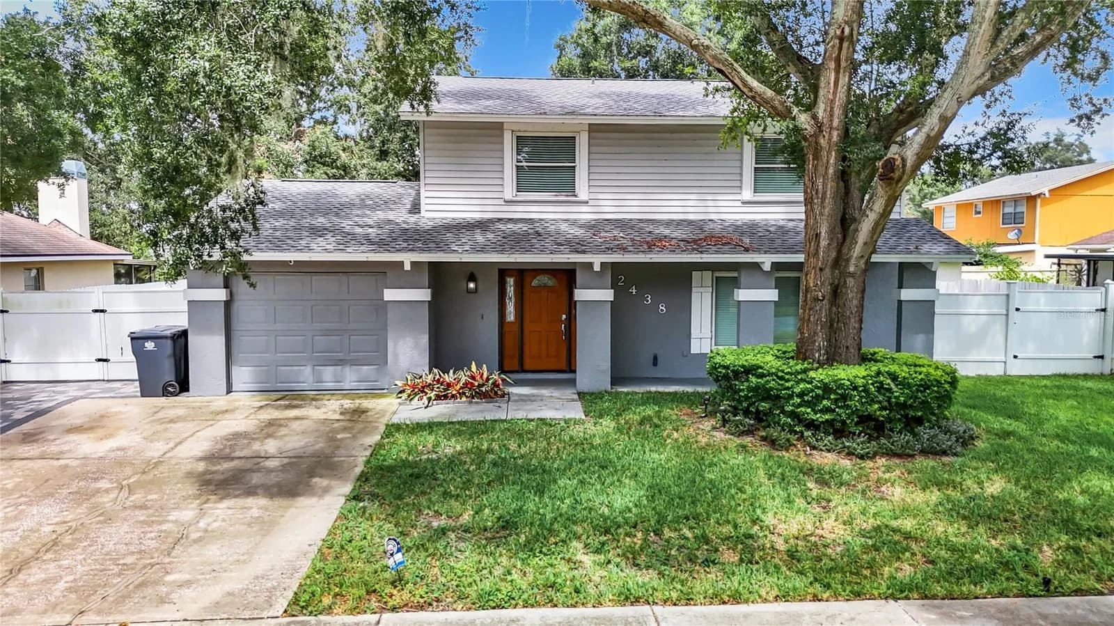 Photo 4 of 12438 CARDIFF Drive