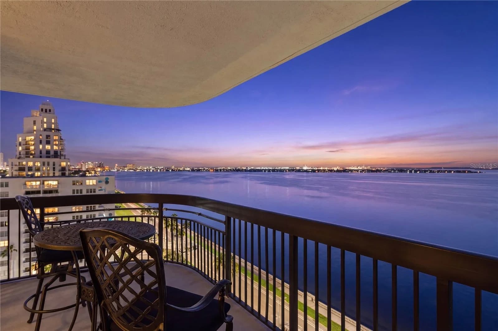 Photo 4 of 2413 BAYSHORE Boulevard #1605
