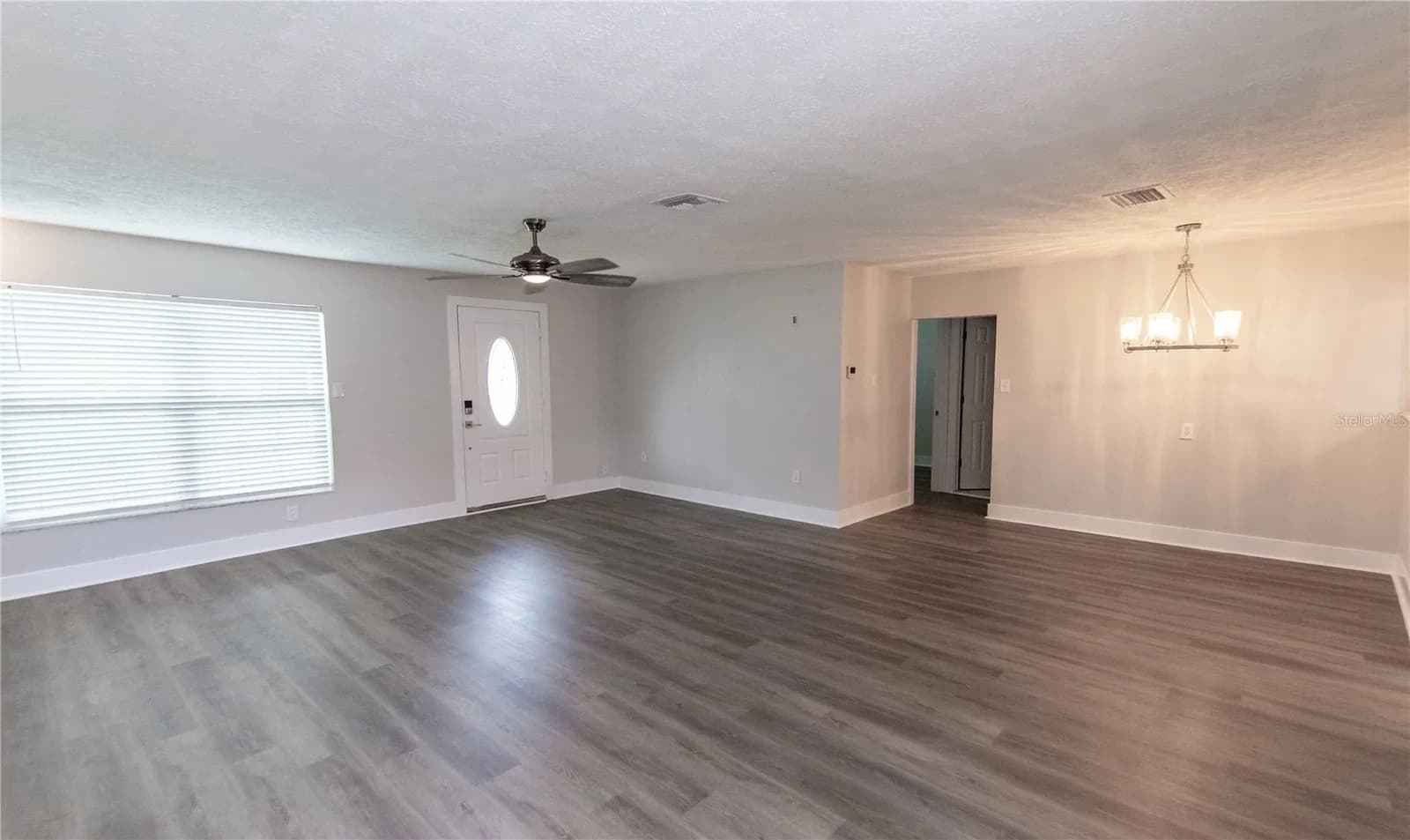 Photo 4 of 4710 PRICE Avenue