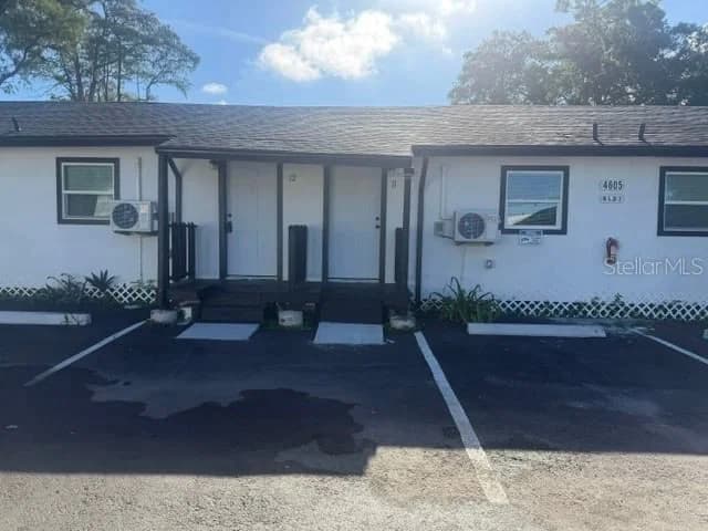 4605 HUBERT, Tampa, FL