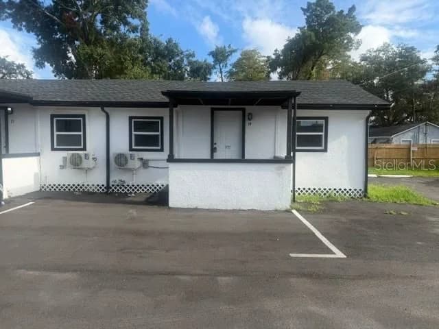 4605 HUBERT, Tampa, FL