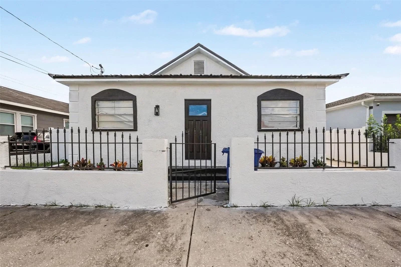 2923 SANCHEZ Street