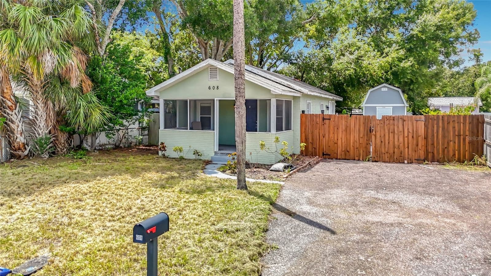 608 LINCOLN, Tampa, FL