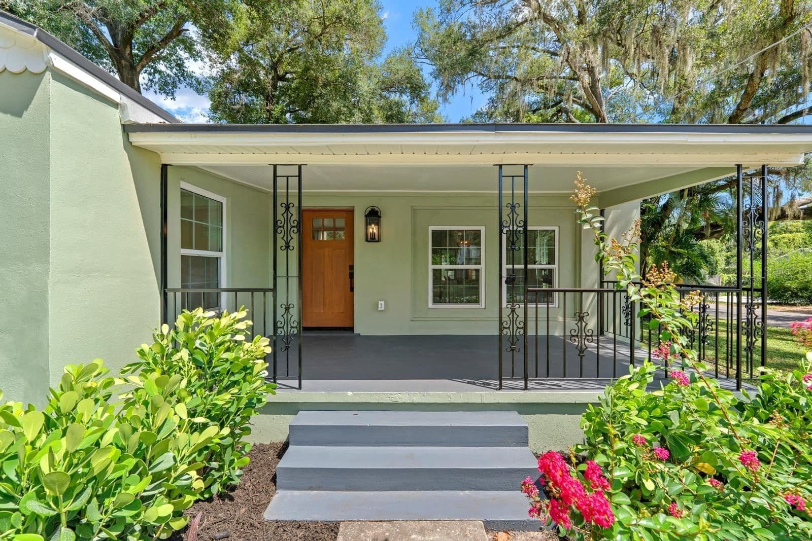 1230 HENRY, Tampa, FL