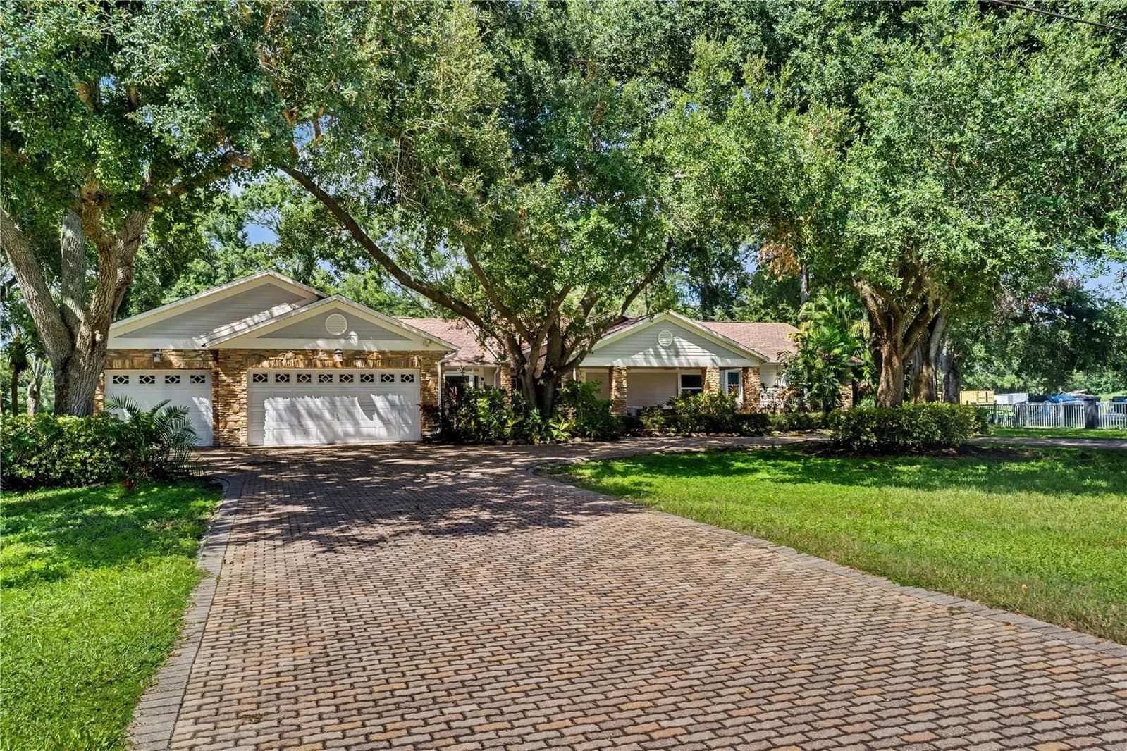 12511 PALOMINO, Tampa, FL