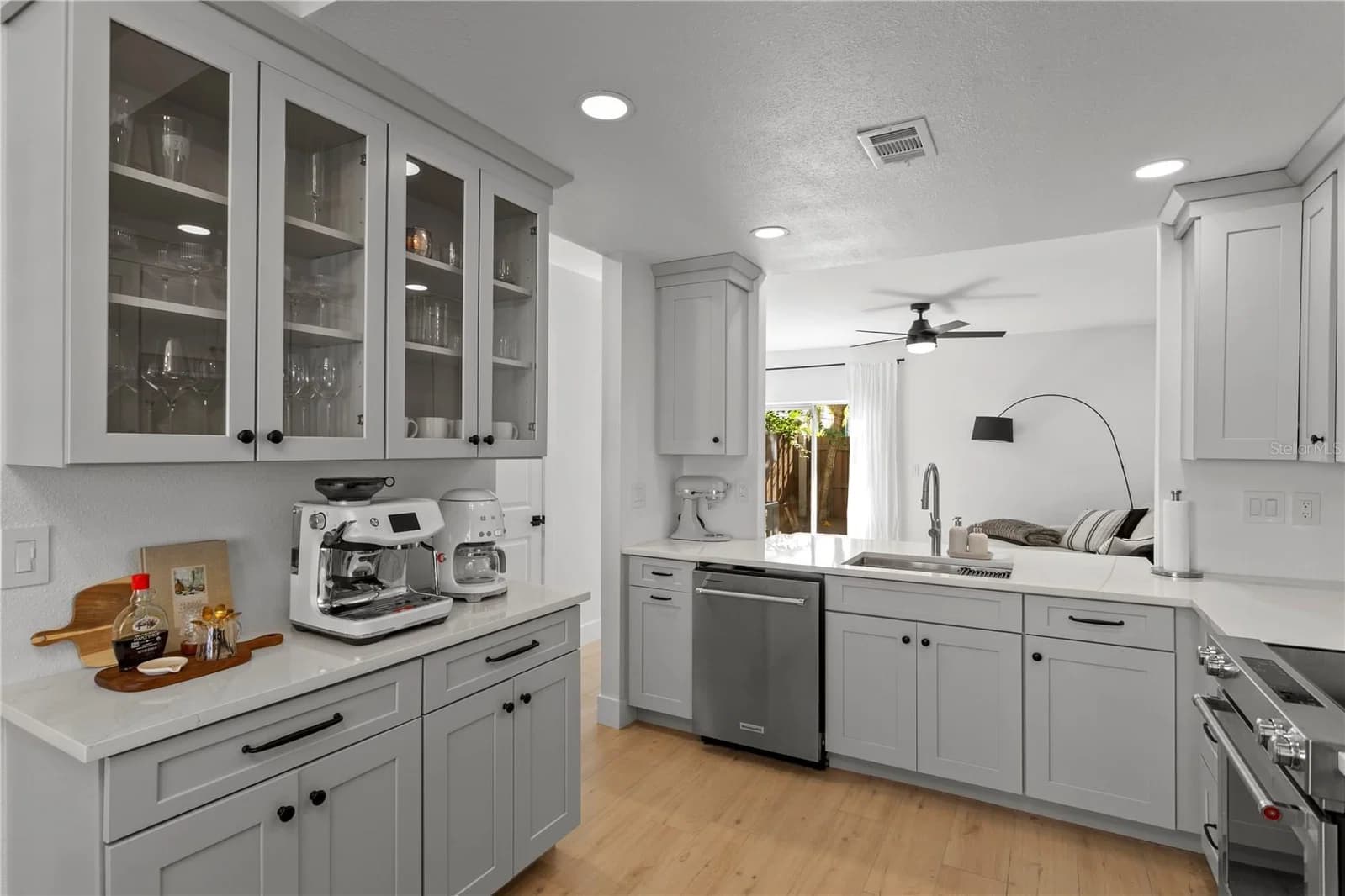 Photo 5 of 409 AUDUBON Avenue #2