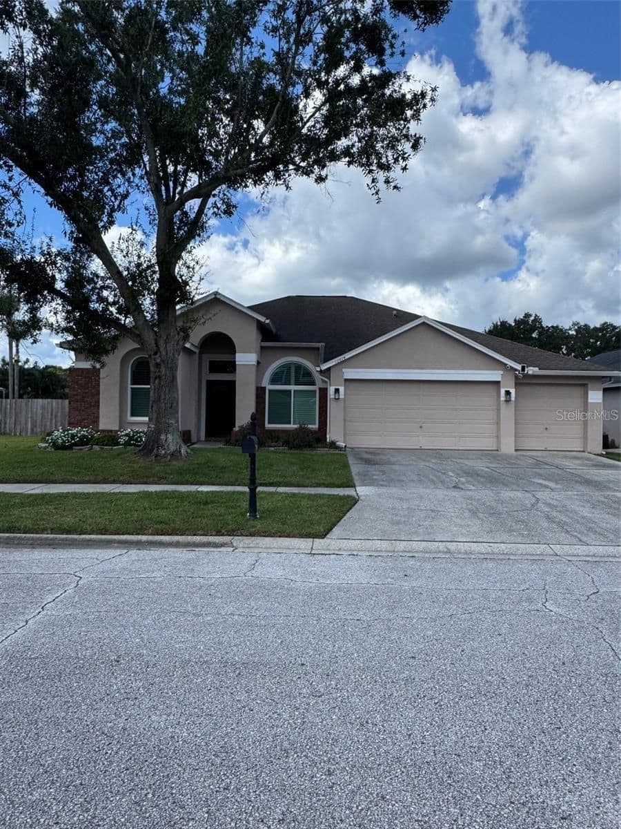 12814 BIG SUR, Tampa, FL