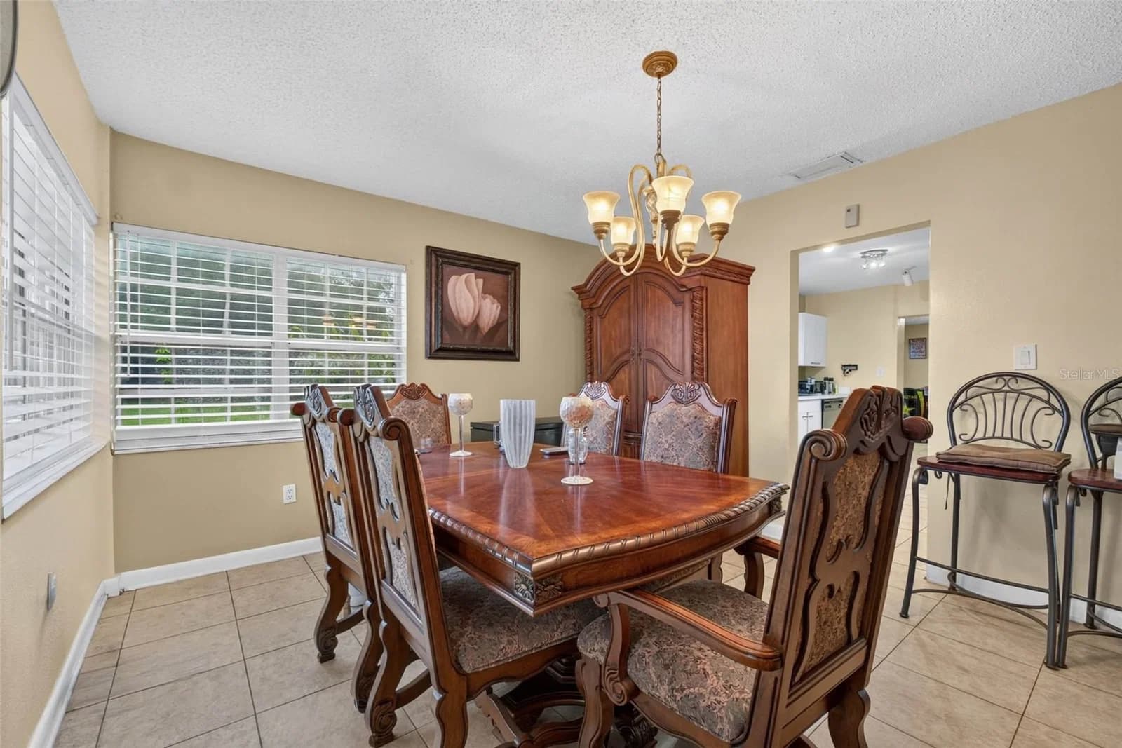 Photo 4 of 1302 SLIGH Avenue