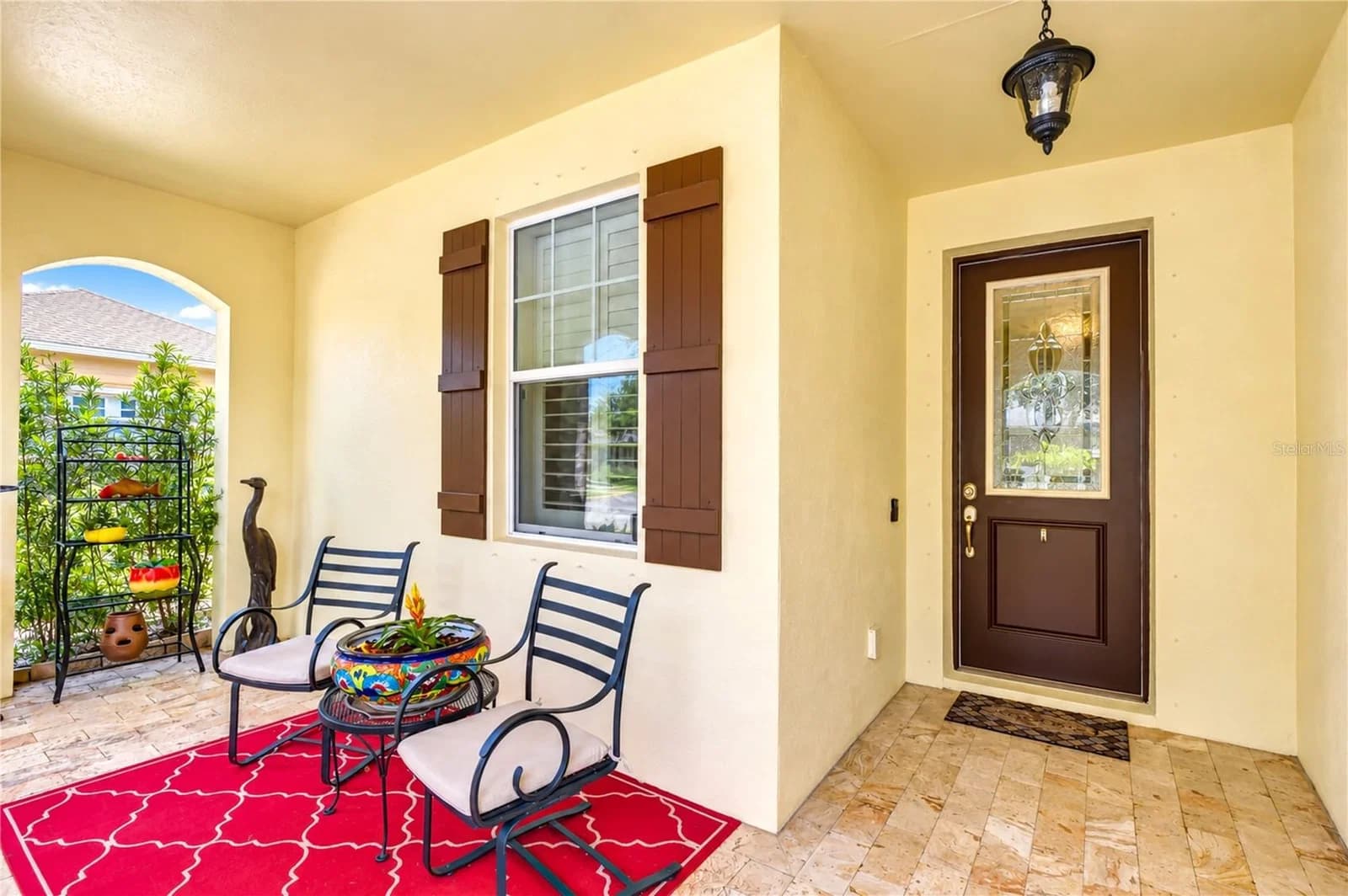 Photo 4 of 6810 MUNCASTER Court