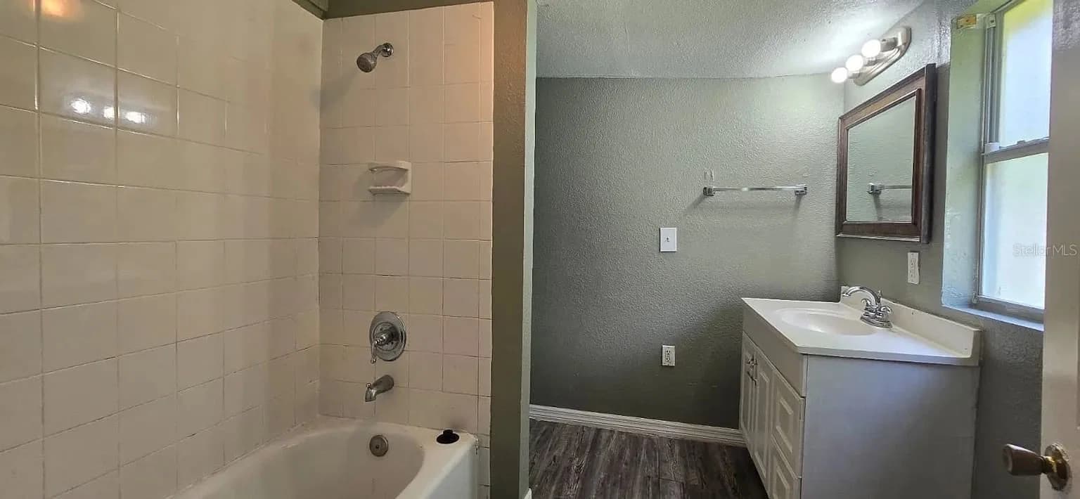 Photo 5 of 3807 53RD Street