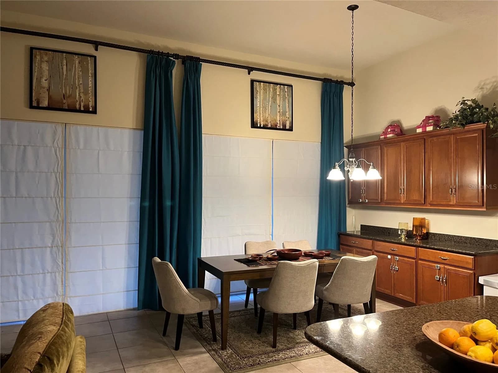 Photo 4 of 12064 NAVALE Lane