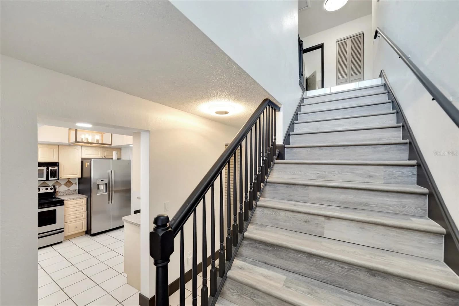 Photo 5 of 6301 NEWTOWN Circle #1A4