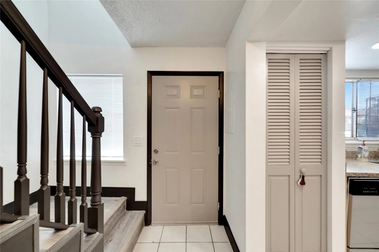Photo 3 of 6301 NEWTOWN Circle #1A4