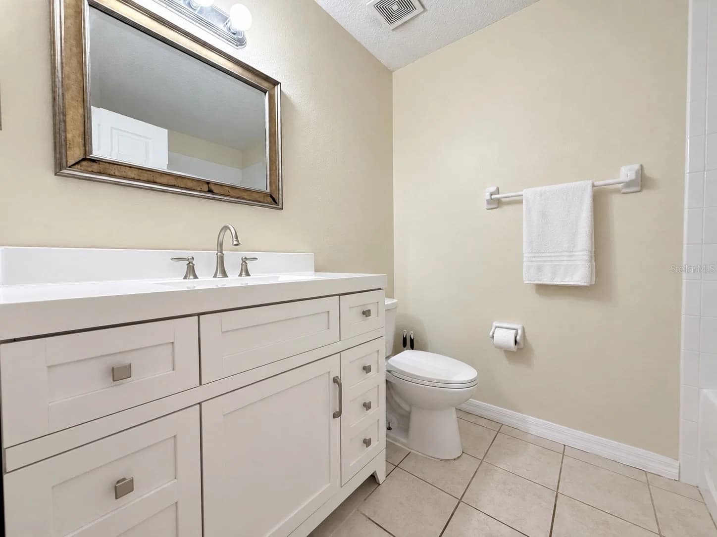 Photo 5 of 1210 HOLLAND Avenue