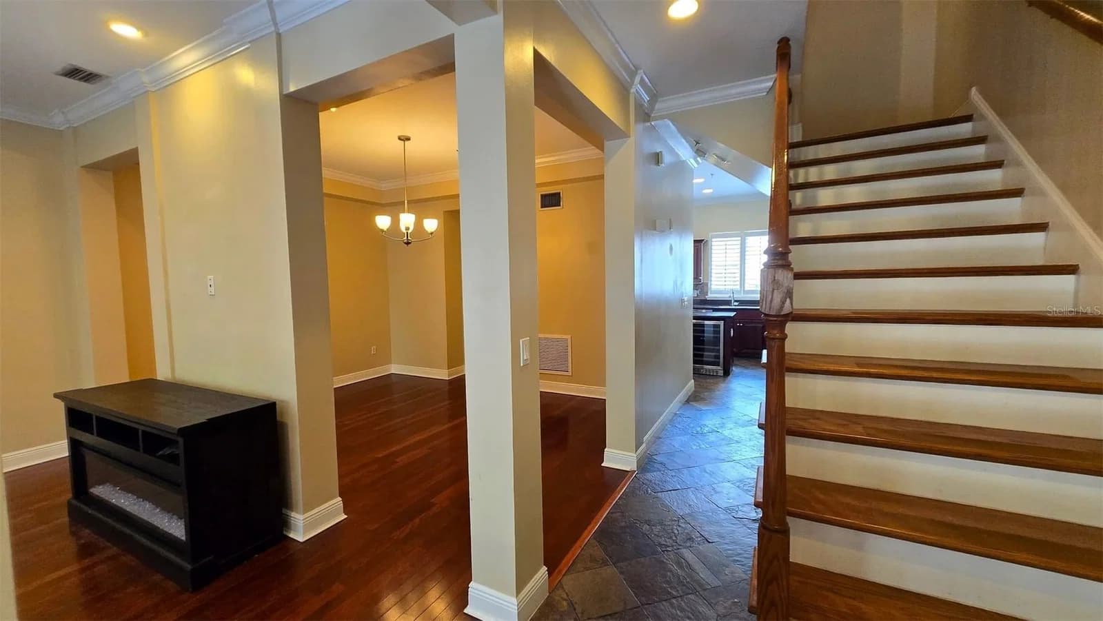 Photo 5 of 1001 ROME Avenue #3