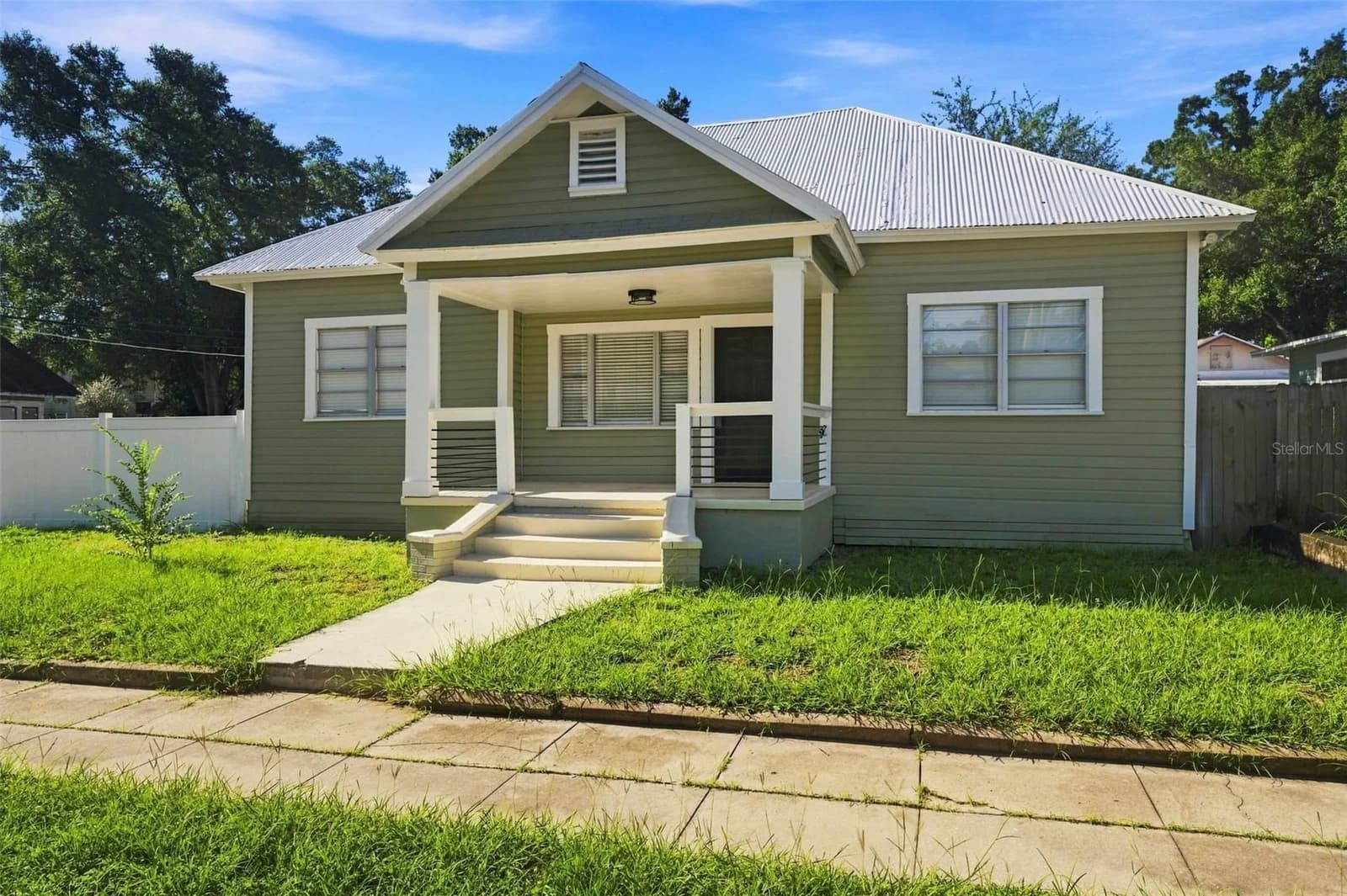 Photo 4 of 917 25TH Avenue