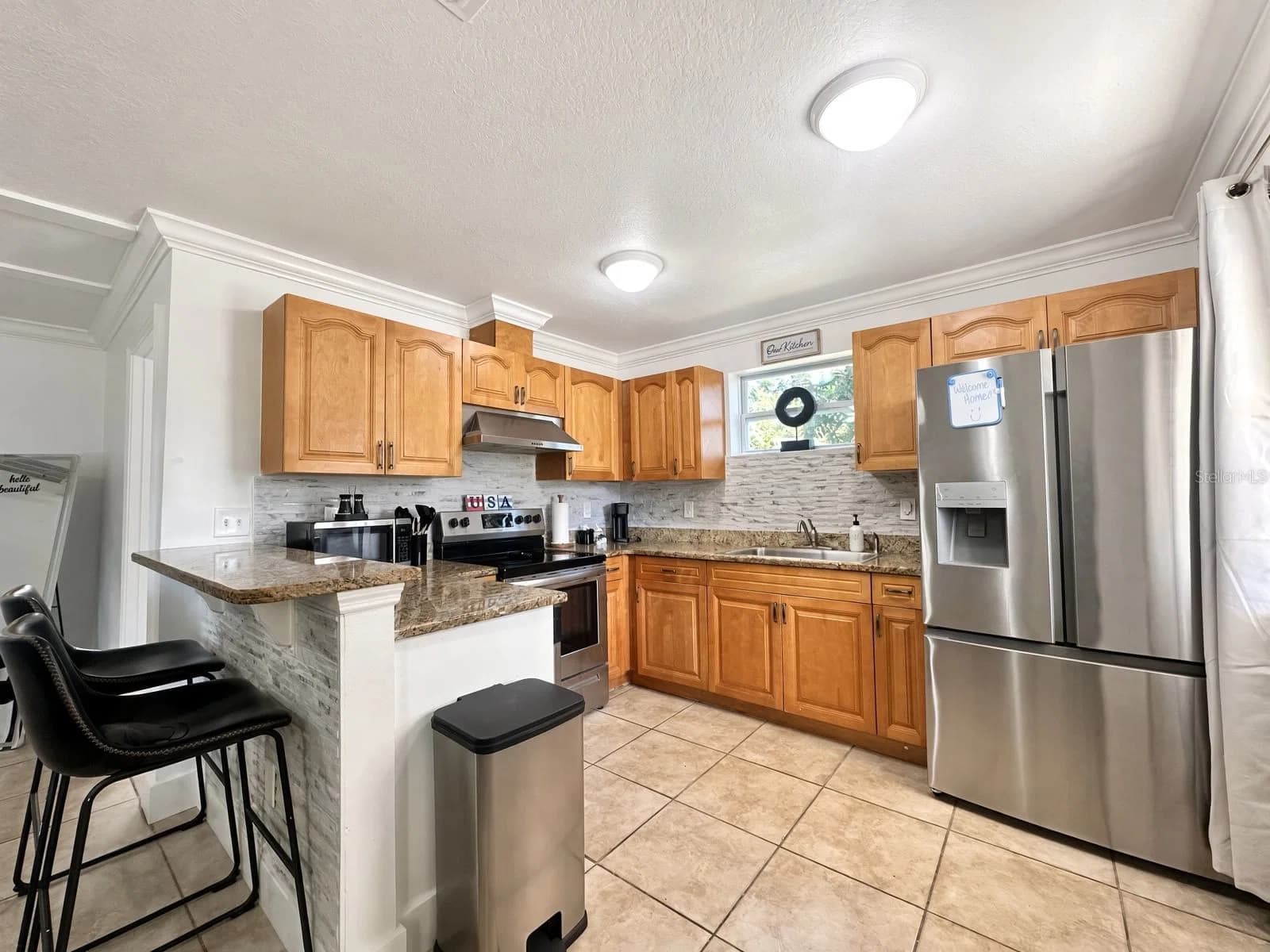 Photo 4 of 6508 N GLEN AVE