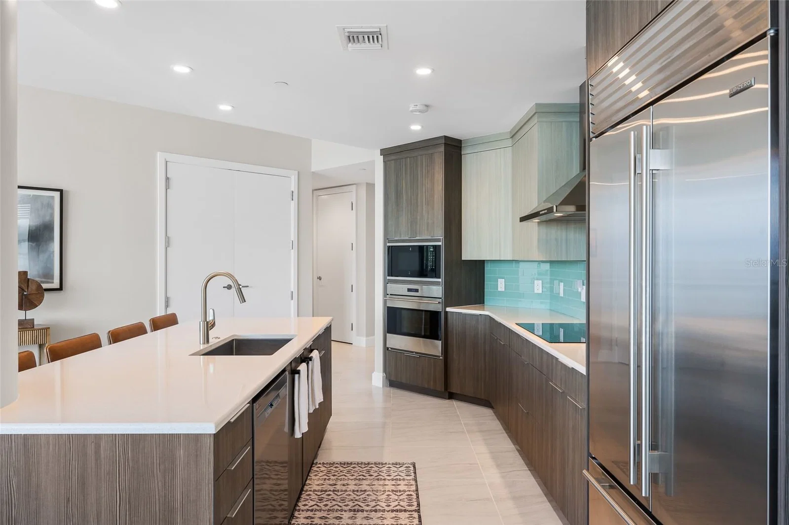 Photo 5 of 3401 BAYSHORE Boulevard #503