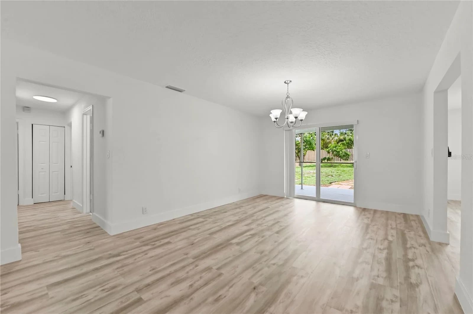 Photo 4 of 271 35TH Street