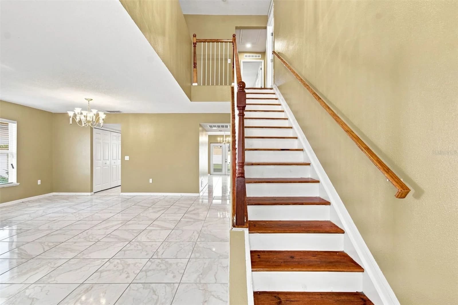 Photo 4 of 5155 SPANISH OAKS Drive