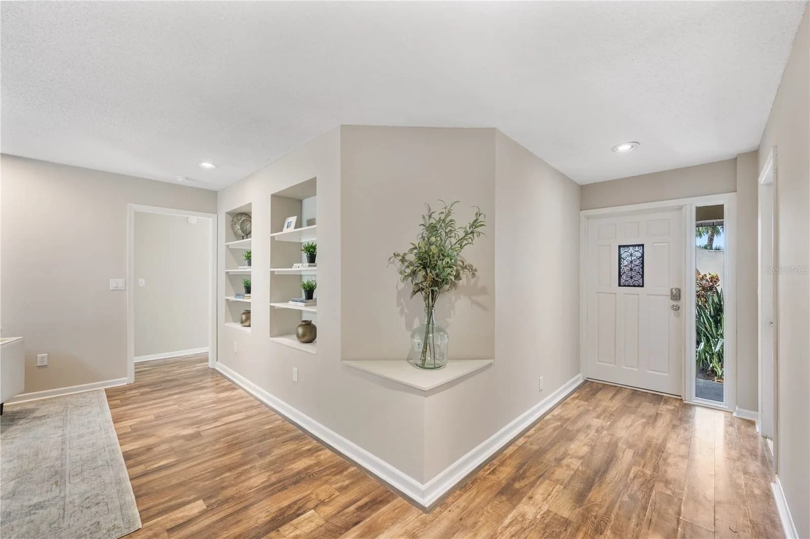 Photo 4 of 13510 AVISTA Drive