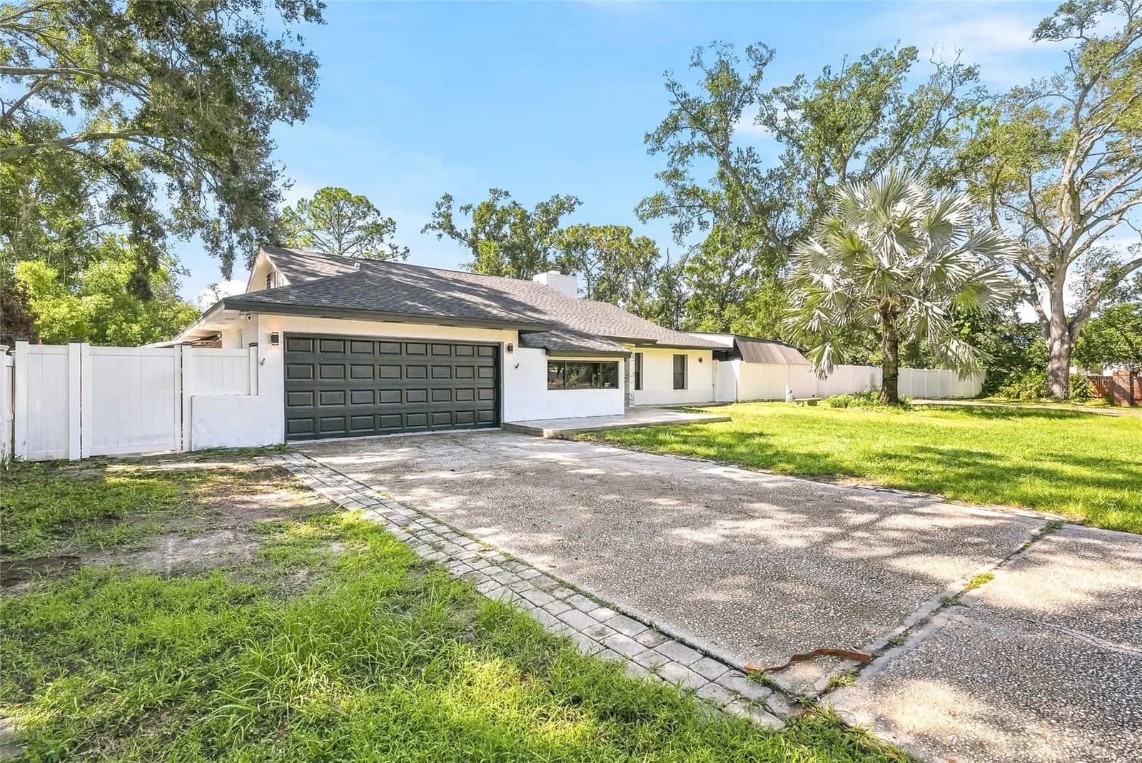 Photo 4 of 12726 BARRETT Drive