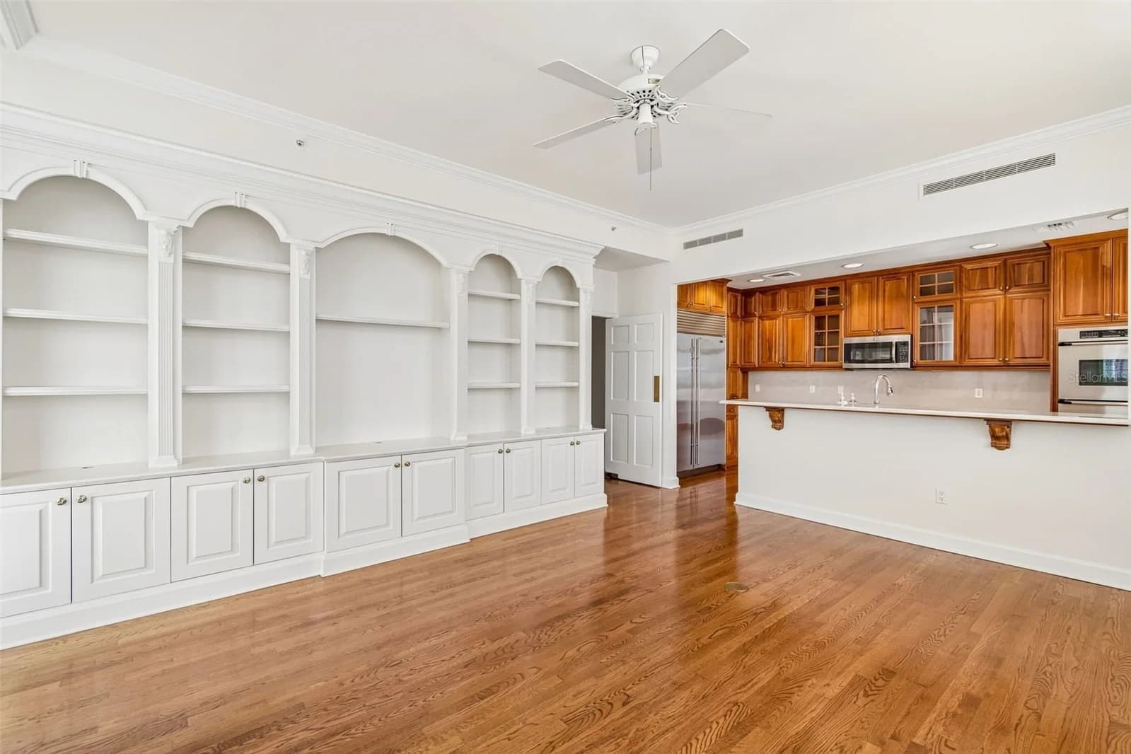 Photo 4 of 3203 BAYSHORE Boulevard #1202