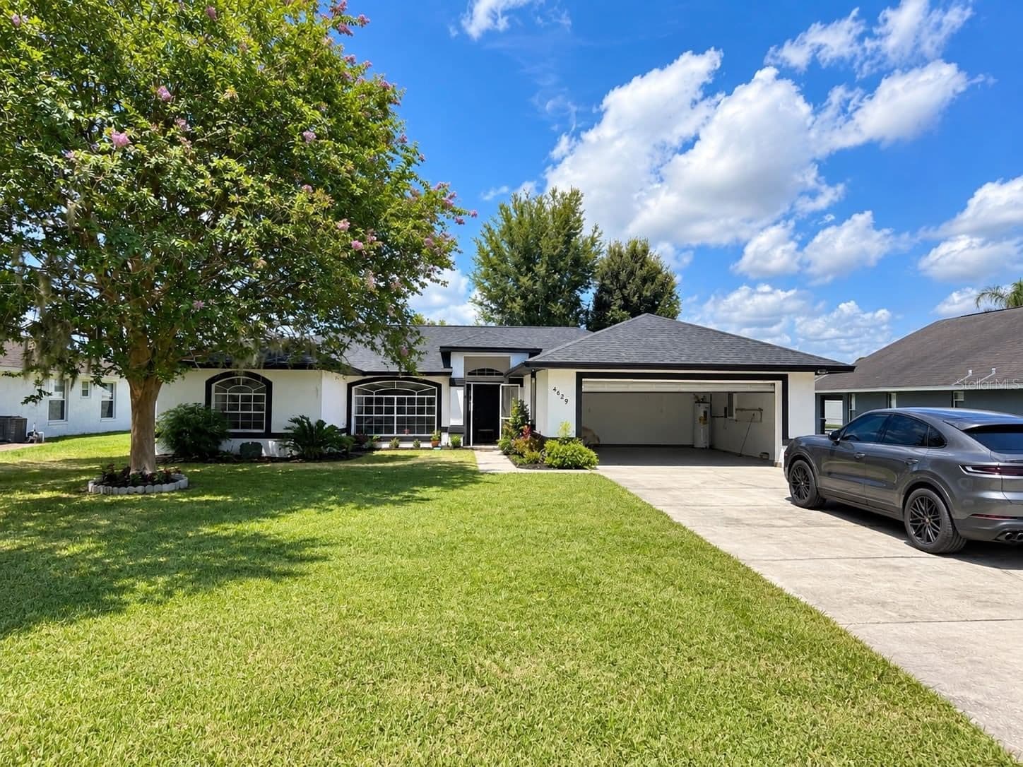 Photo 4 of 4629 PALMETTO Drive