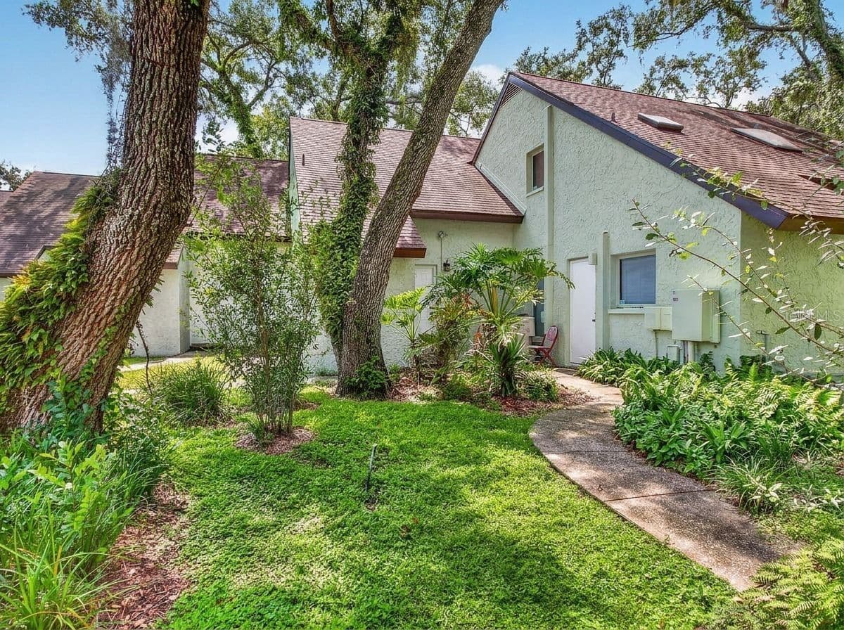 5627 ASHLEY OAKS Drive #2