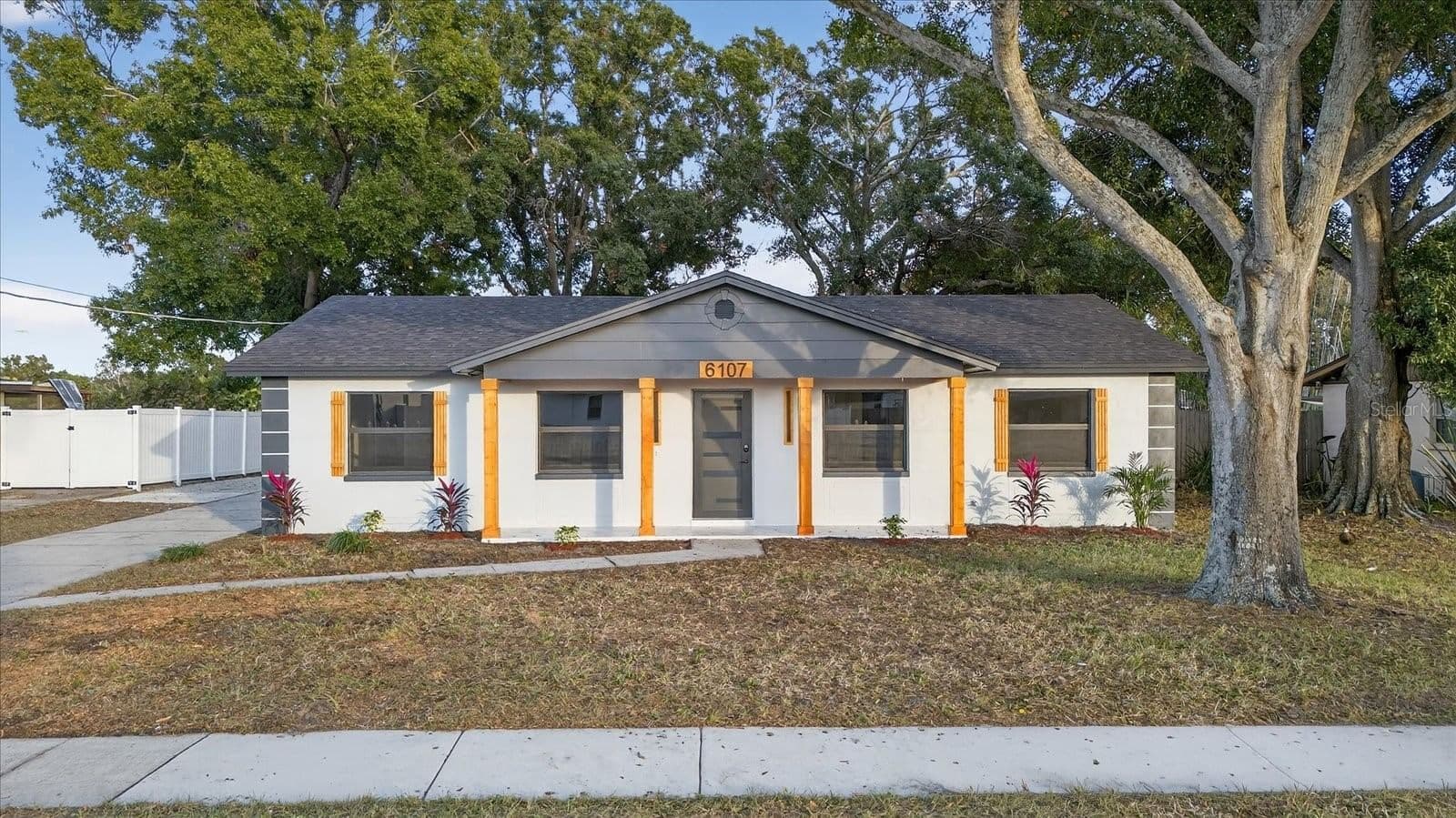 6107 COLE Drive