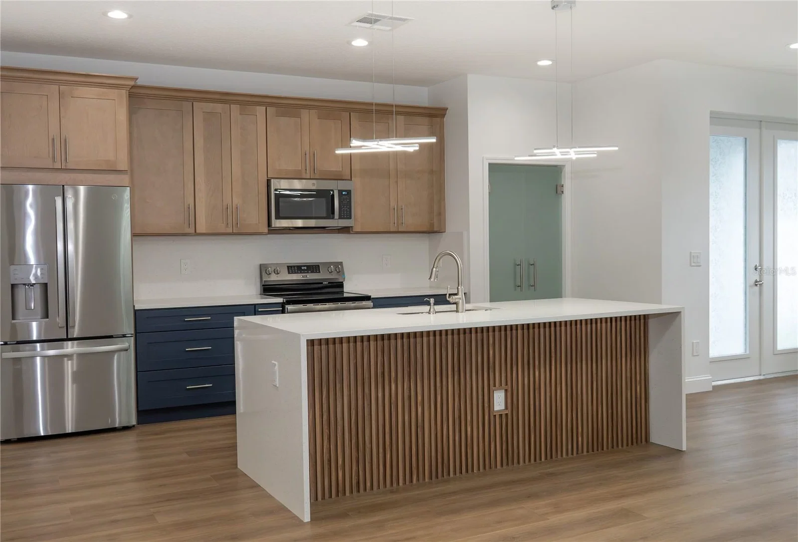 1803 23RD Avenue