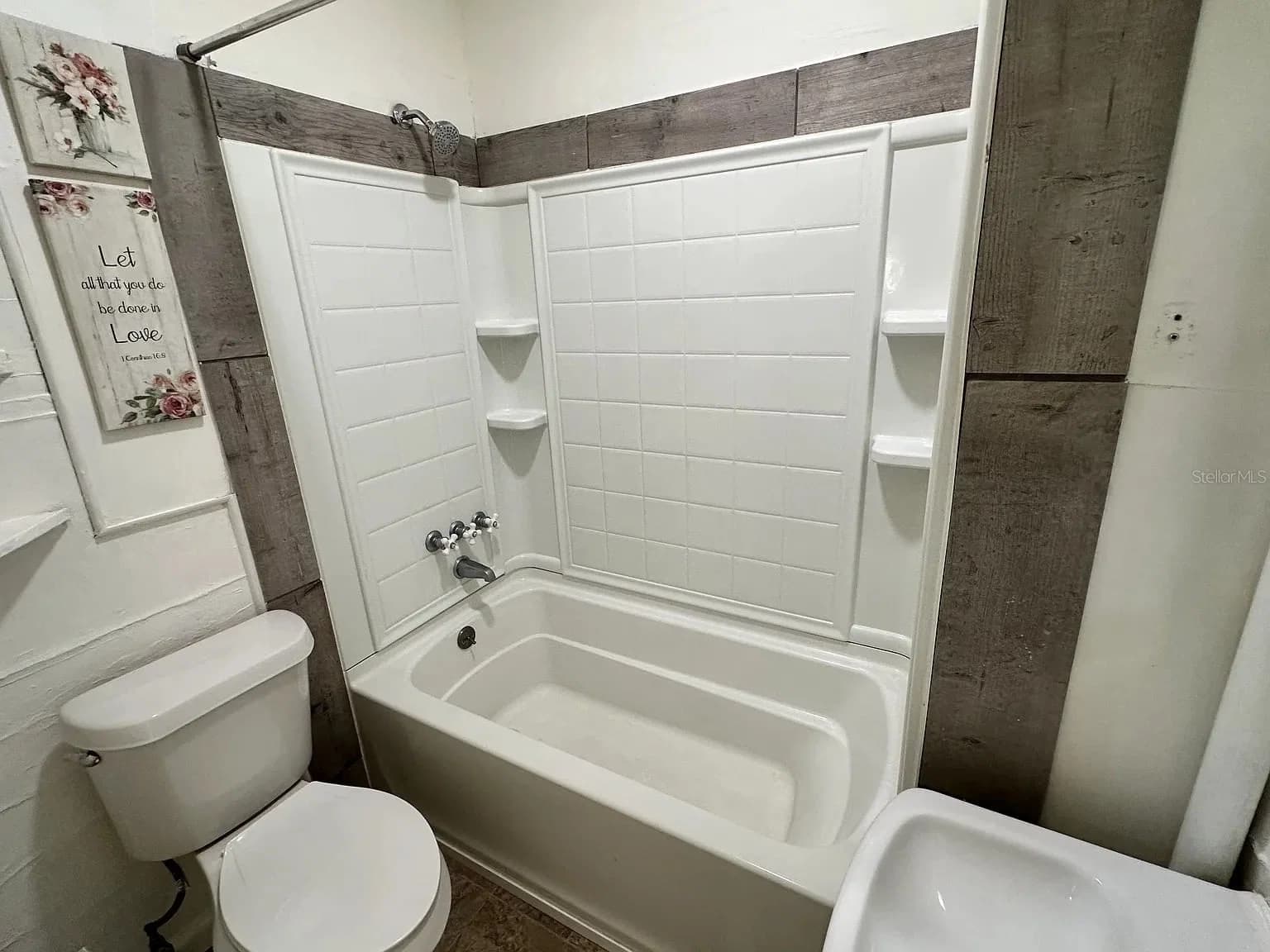Photo 4 of 2429 20TH Avenue