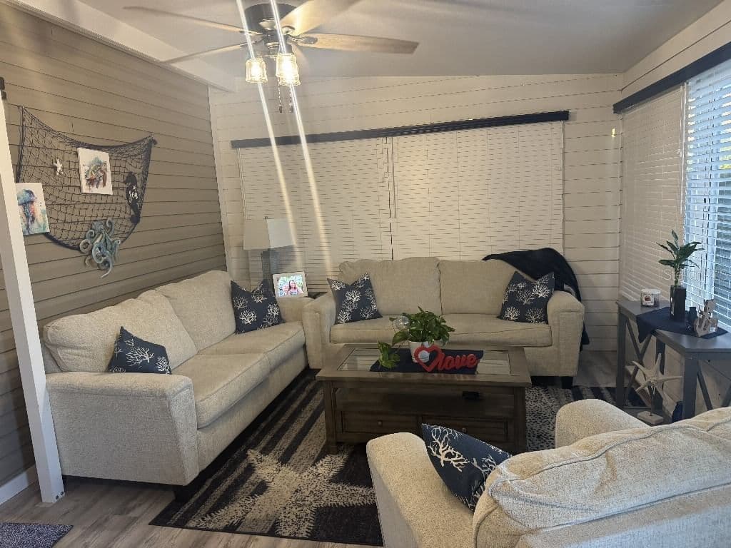 Photo 5 of 16736 SUNSHINE Avenue